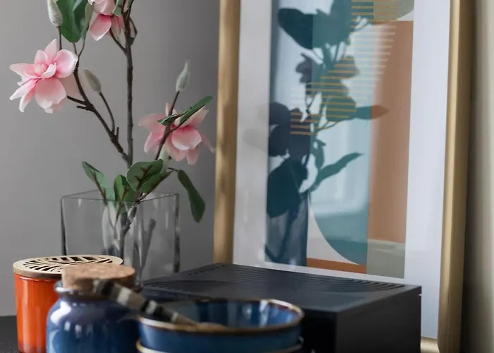 شقة Modern With Parking & Balcony Near The Underground Station By Renters *