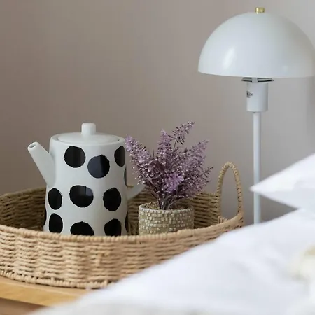 Modern With Parking & Balcony Near The Underground Station By Renters Warsaw