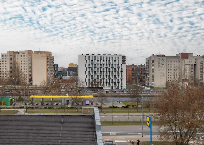 Modern With Parking & Balcony Near The Underground Station By Renters Apartman *